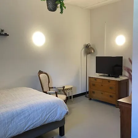 Logies Chateau Holtum Bed & Breakfast